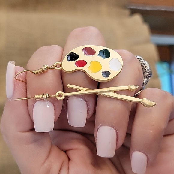 Painter's Palette Drop Earrings - Picture 4 of 6